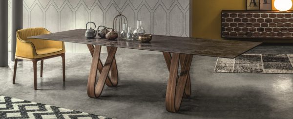 Read more about the article Trpezarijski stolovi – uređenje enterijera