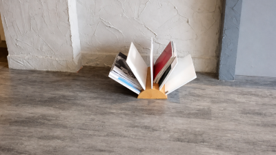 Držač za časopise Book-salon Novi Sad